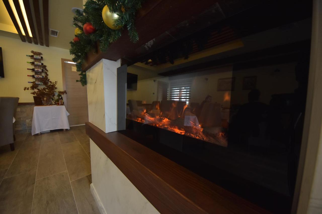 ホテル Luznjanin Restoran I Sobe Josanicka Banja エクステリア 写真